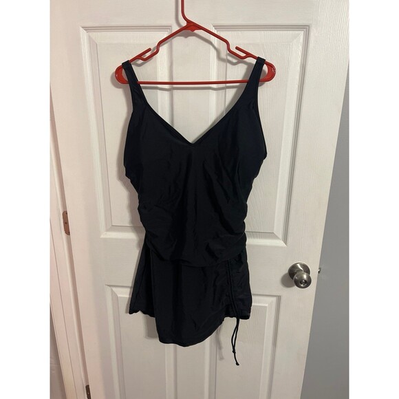 B2prity One Piece Swimdress Black Size 2XL(16W) New With Tag - Picture 6 of 10